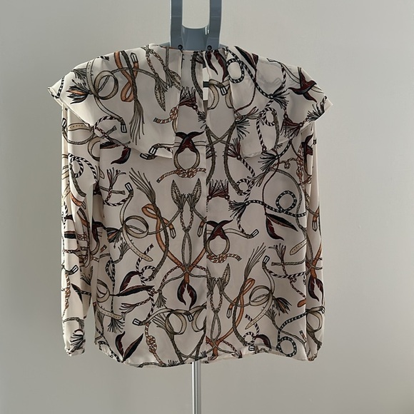 White and Black Patterned Long Sleeve Blouse - Picture 3 of 5